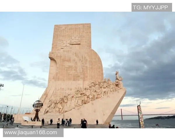 里斯看完魔术后赶场多伦多看亲弟！朱利安·里斯本场贡献9分6板！